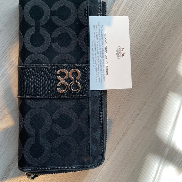 COACH Wallet (Black and Silver) - Picture 4 of 6